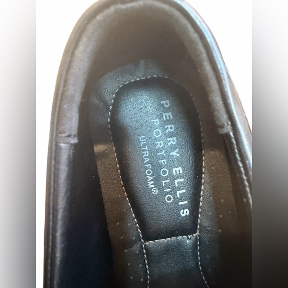 Perry Ellis Men's Classic Black Loafers (NWOT/BOX) - Picture 4 of 8